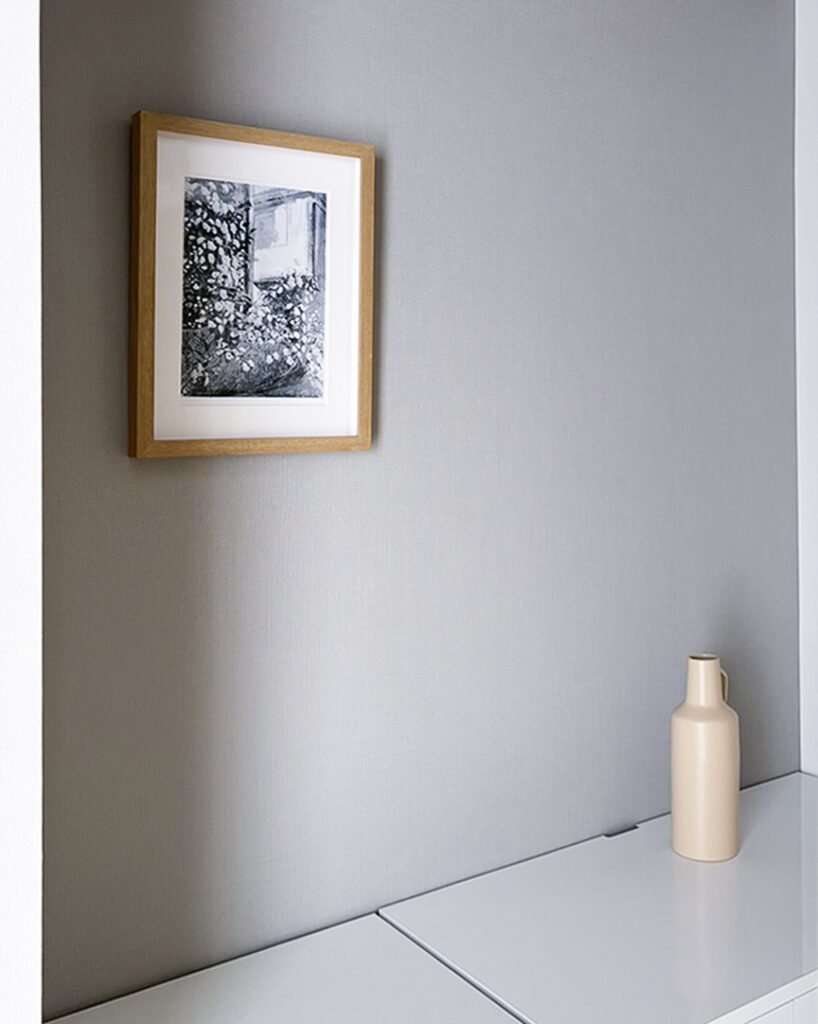 モノクロ花の絵プリント A4 村木映理子　きいろい花あのひと_部屋入り引き